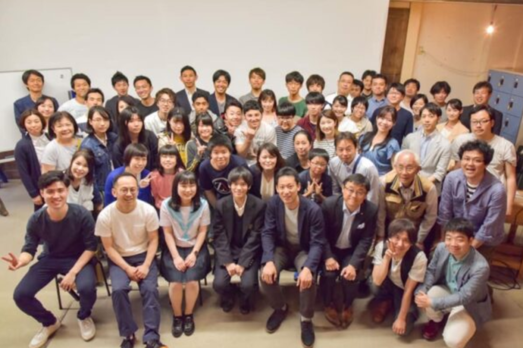 第1回よこぜプレゼン部・テーマ「 起業 」の開催を支援