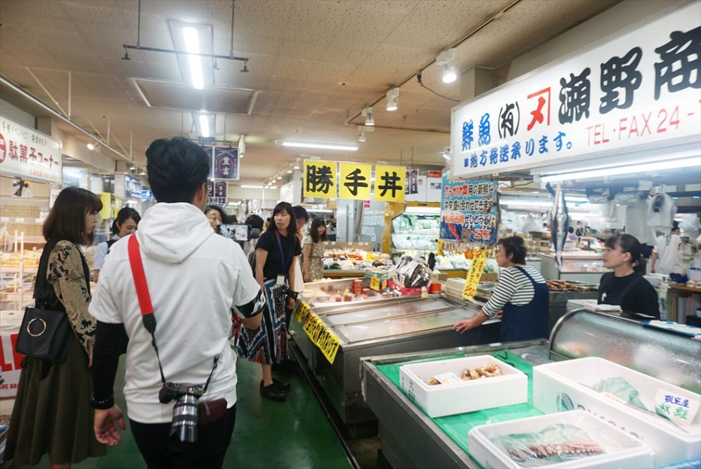 和商市場で食材探し